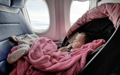 Les conseils pour voyager en avion avec des enfants en bas âge